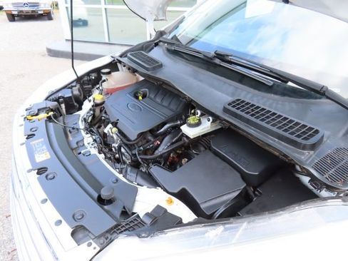 Used 2018 Ford Escape SE w/ SE Sync 3 Package FWD image 30