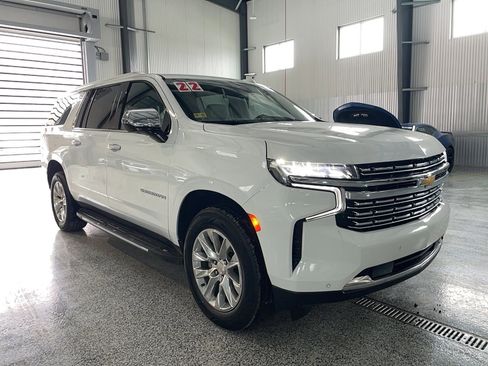 Used 2023 Chevrolet Suburban Premier image 1