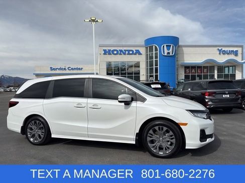Used 2026 Honda Odyssey Touring image 1