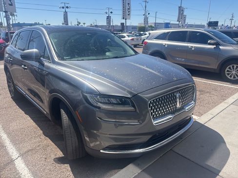 Used 2022 Lincoln Nautilus Reserve w/ Equipment Group 201A image 7