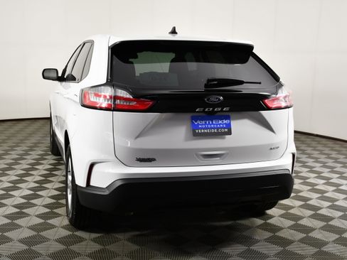 Used 2023 Ford Edge SE image 7