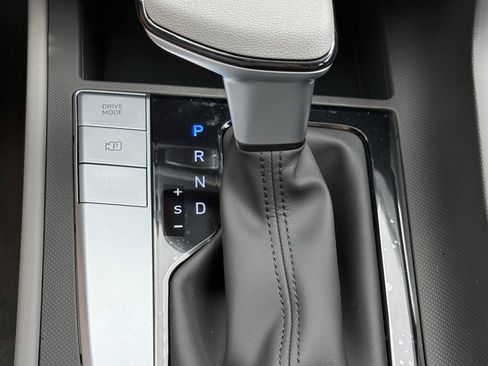New 2026 Hyundai Elantra SE image 25