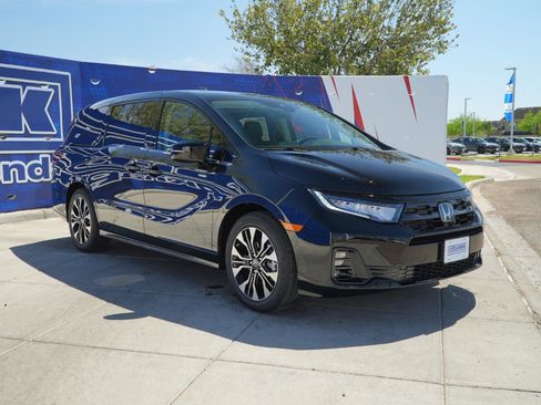 New 2026 Honda Odyssey Elite image 3