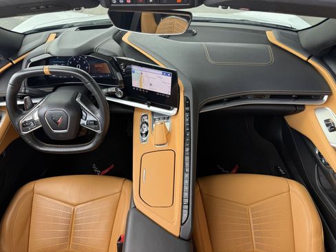Used 2021 Chevrolet Corvette Stingray Preferred Cpe w/ Engine Appearance Package RWD image 32
