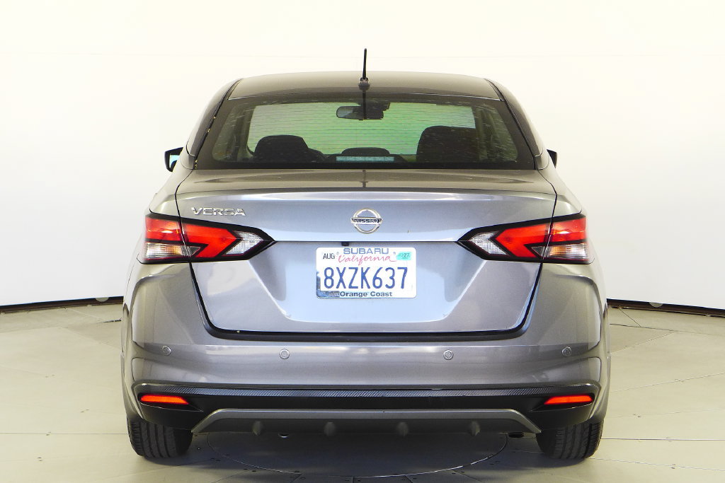 Used 2020 Nissan Versa S FWD image 8