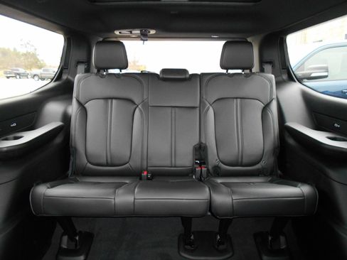 New 2026 Jeep Grand Wagoneer 4WD image 8