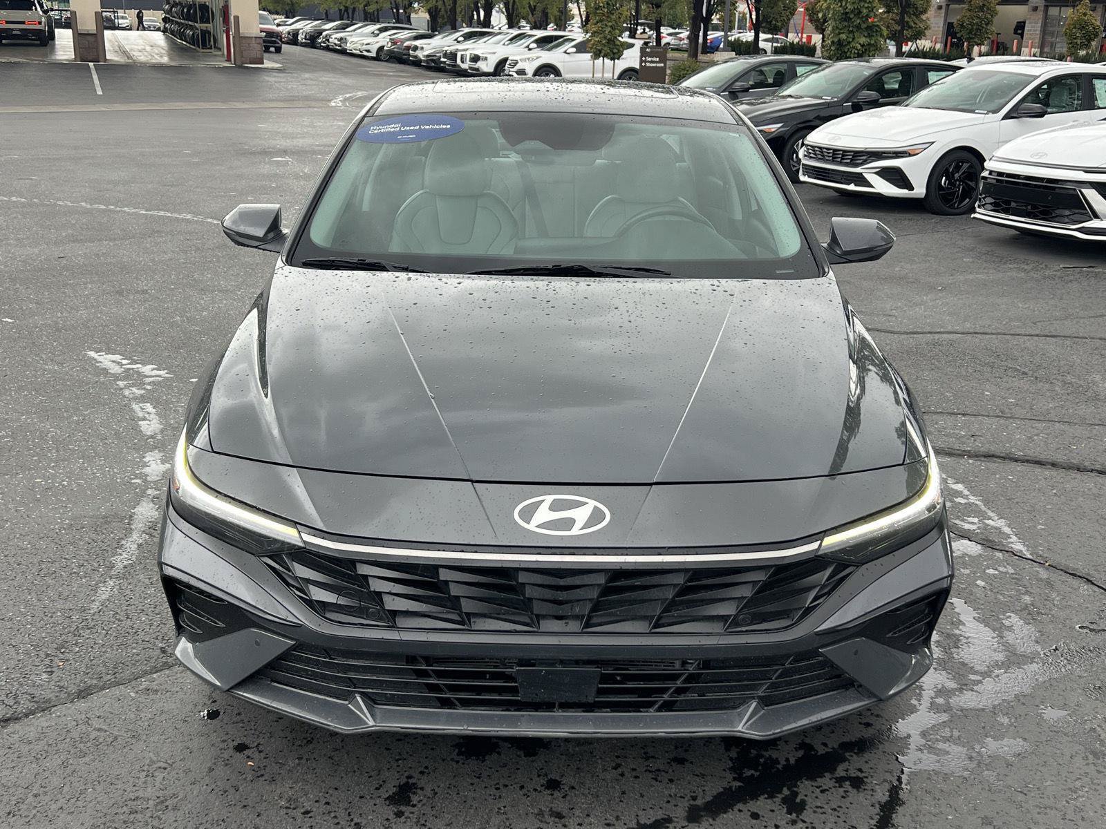 Certified 2024 Hyundai Elantra Limited FWD image 11