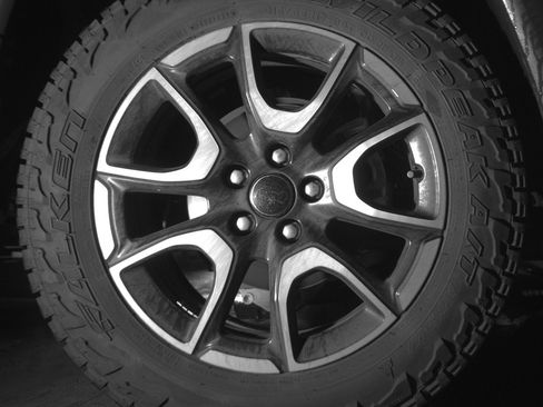 Used 2025 Jeep Compass Trailhawk AWD/4WD image 15