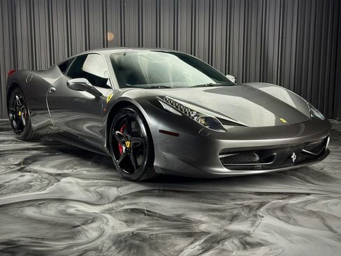 Used 2011 Ferrari 458 Italia Coupe RWD image 33