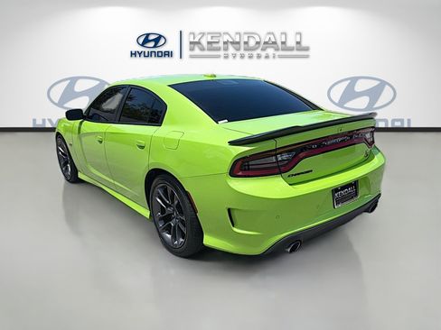 Used 2023 Dodge Charger Scat Pack w/ Technology Group RWD image 4
