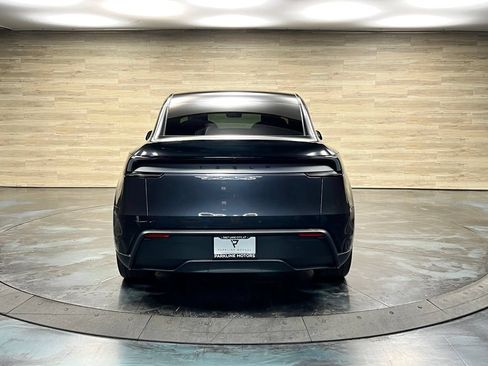Used 2026 Tesla Model Y 2WD image 14