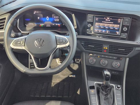 Used 2024 Volkswagen Jetta Sport image 25