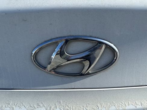 Used 2016 Hyundai Accent SE w/ Option Group 02 image 11