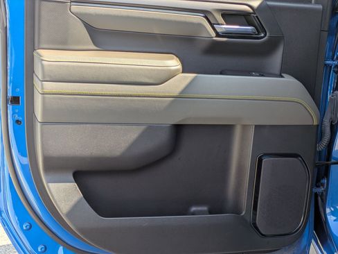 Certified 2023 Chevrolet Silverado 1500 ZR2 w/ Technology Package image 15