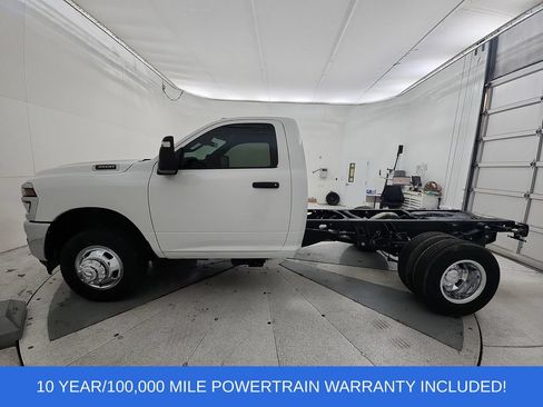 New 2026 RAM 3500 Tradesman w/ Chrome Appearance Group A AWD/4WD image 5