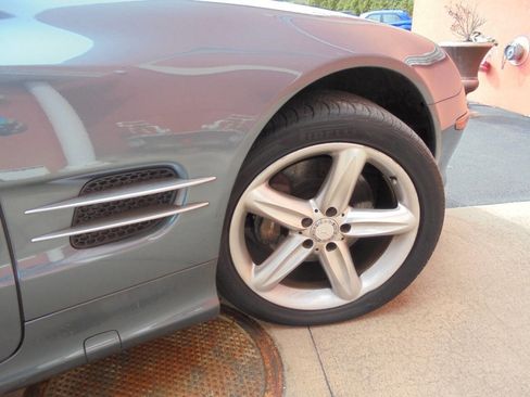 Used 2004 Mercedes-Benz SL 500 w/ Trim Pkg image 20