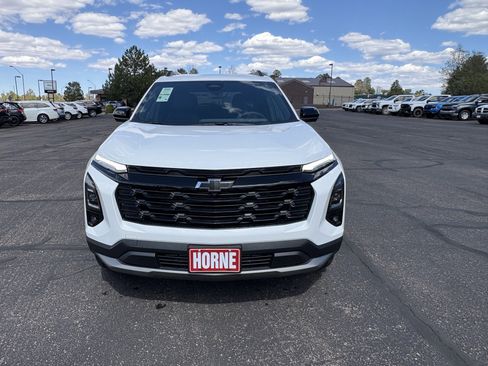 Used 2026 Chevrolet Equinox LT image 4