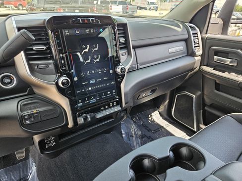 Used 2024 RAM 3500 Laramie AWD/4WD image 21