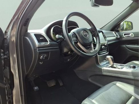Used 2020 Jeep Grand Cherokee Limited AWD/4WD image 15