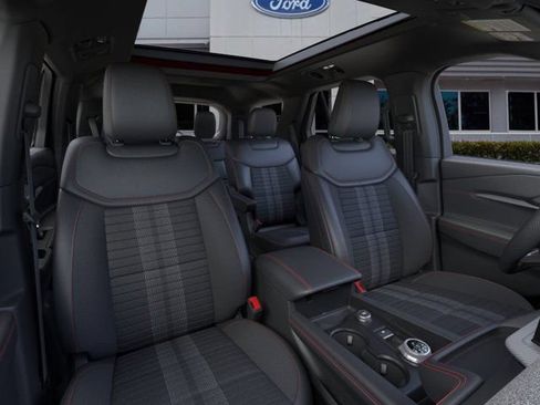 New 2026 Ford Explorer ST-Line w/ ST-Line Street Pack AWD/4WD image 10