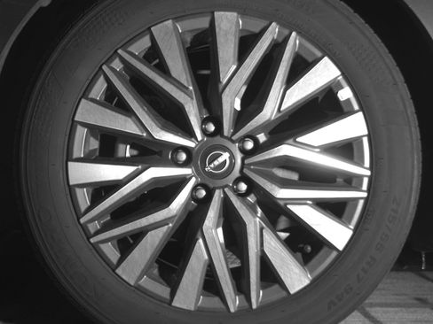 Used 2025 Nissan Altima 2.5 SV image 12