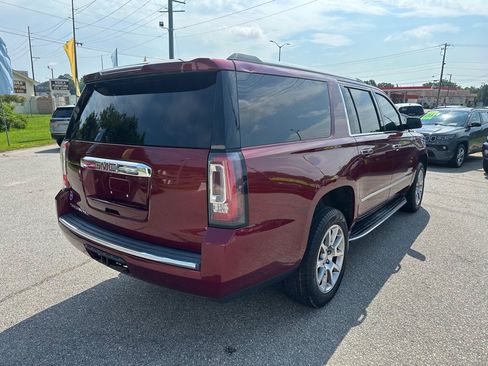 Used 2019 GMC Yukon XL Denali RWD image 5