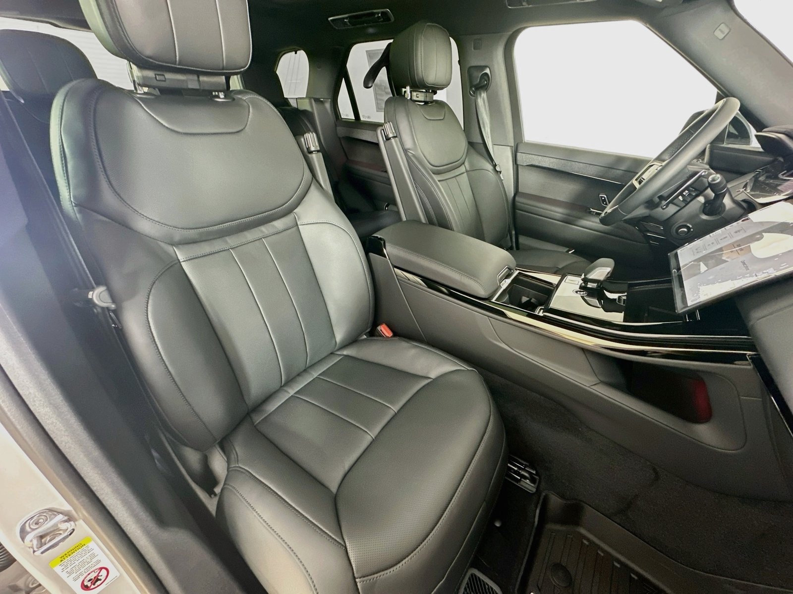 New 2027 Land Rover Range Rover Sport Dynamic SE AWD/4WD image 46