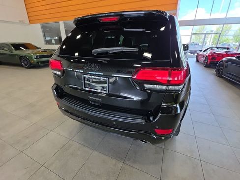 Used 2019 Jeep Grand Cherokee Altitude AWD/4WD image 10