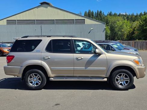 Used 2007 Toyota Sequoia SR5 AWD/4WD image 8