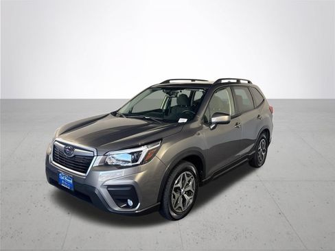 Certified 2021 Subaru Forester Premium AWD/4WD image 2
