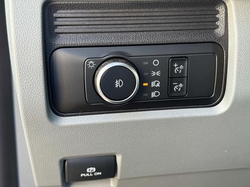 New 2026 Ford F550 4x4 Crew Cab image 28