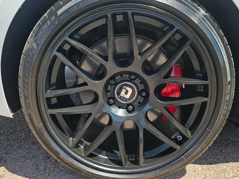 Used 2025 Genesis G70 2.5T RWD image 16