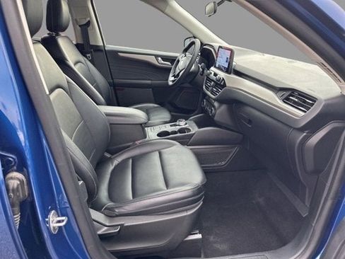 Used 2022 Ford Escape SEL w/ Technology Package image 12