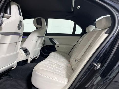 Certified 2023 BMW 760i xDrive 760i xDrive image 20