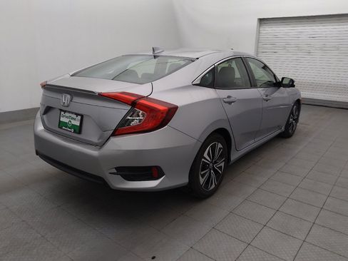 Used 2018 Honda Civic EX-T image 9