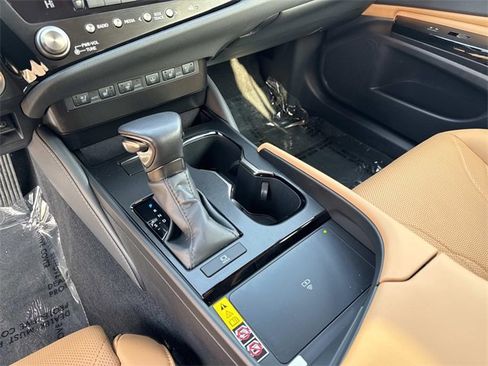 Certified 2025 Lexus ES 350 Luxury image 26