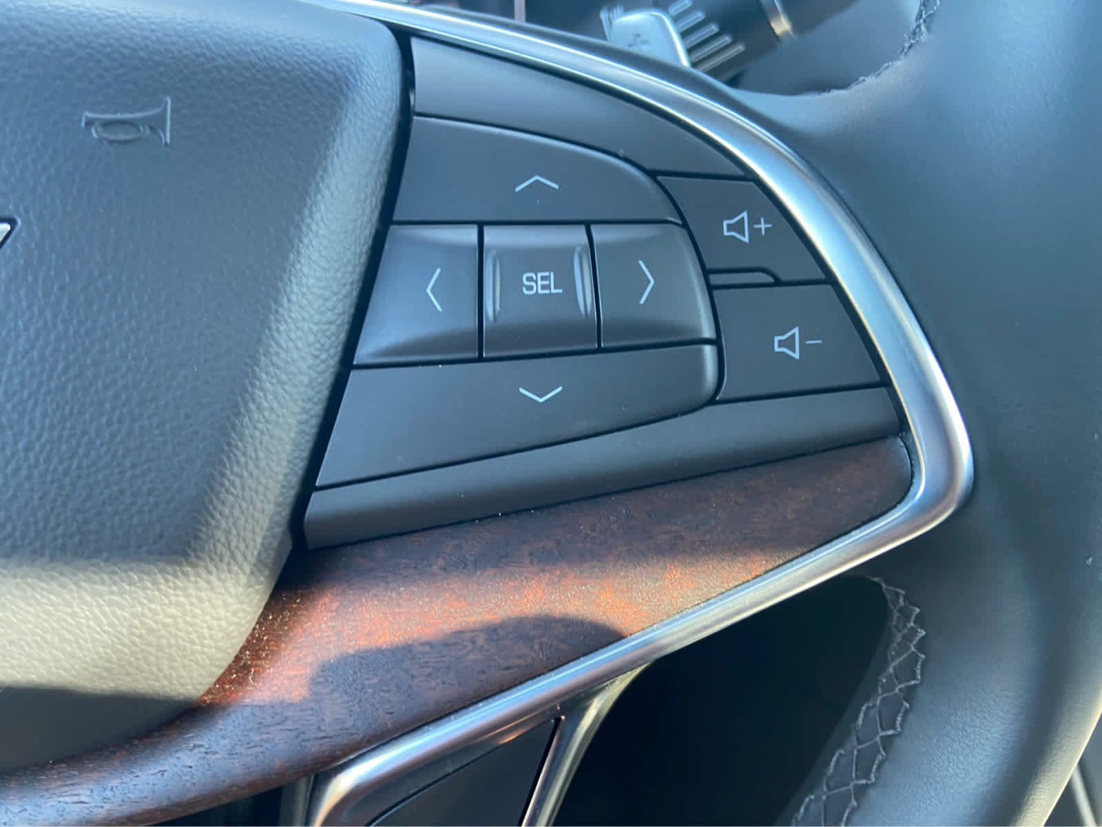 Used 2025 Cadillac XT5 Sportv w/ Technology Package AWD/4WD image 23