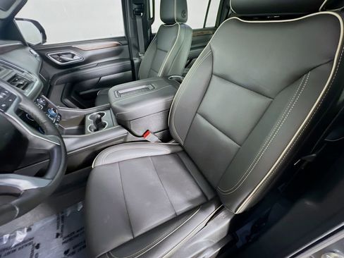 Certified 2024 Chevrolet Suburban Premier w/ Premium Package image 21