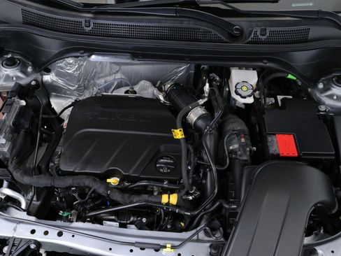 Certified 2024 Chevrolet Trax LS image 30