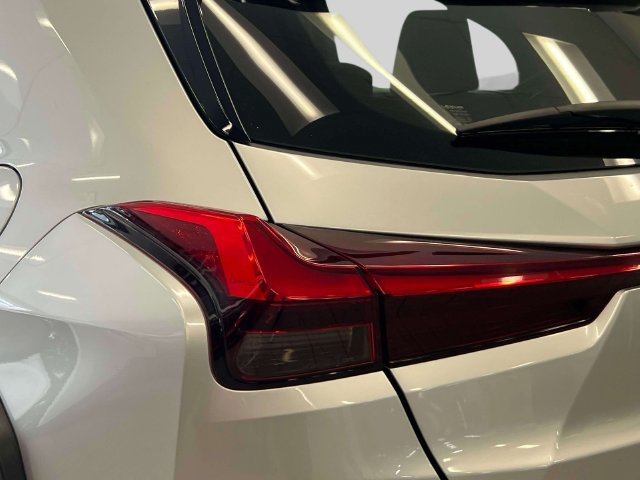 Certified 2020 Lexus UX 250h w/ Premium Package AWD/4WD image 13