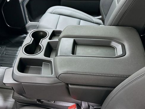 New 2026 GMC Sierra 3500 SLT AWD/4WD image 17