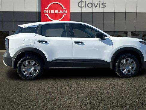 New 2026 Nissan Kicks S image 9