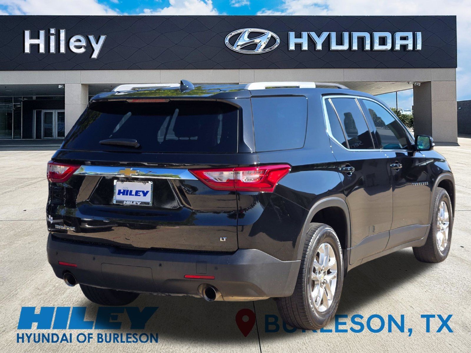 Used 2018 Chevrolet Traverse LT FWD image 4