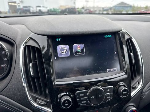 Used 2016 Chevrolet Cruze Premier FWD image 12