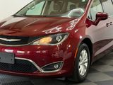 Used 2019 Chrysler Pacifica Touring Plus w/ Cold Weather Group image 5