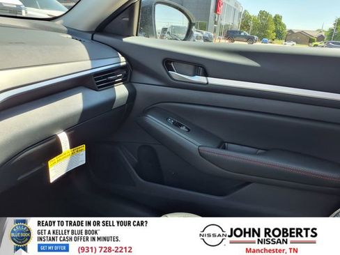 New 2026 Nissan Altima 2.5 SR w/ SR Midnight Edition Package FWD image 8