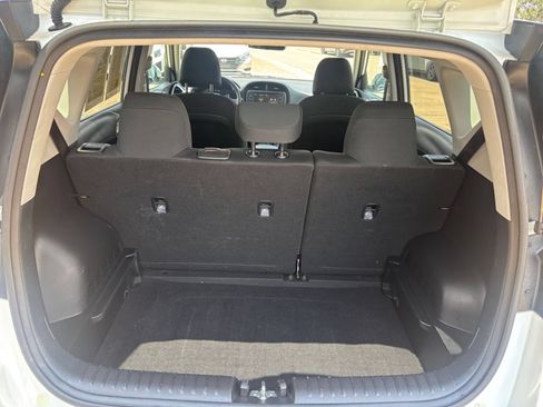 Used 2025 Kia Soul LX w/ LX Technology Package FWD image 29