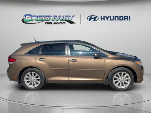 Used 2010 Toyota Venza FWD image 9