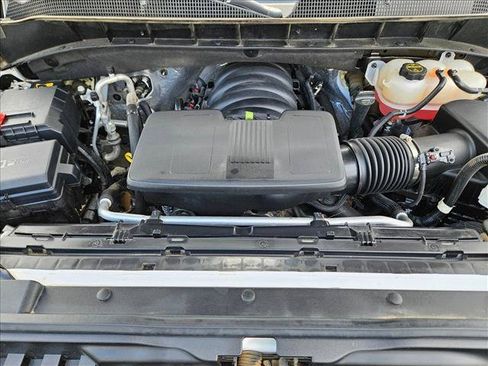 Used 2025 Chevrolet Silverado 1500 LT AWD/4WD image 21