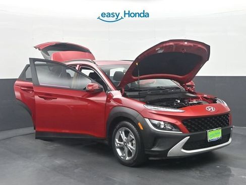 Used 2022 Hyundai Kona SEL FWD image 35